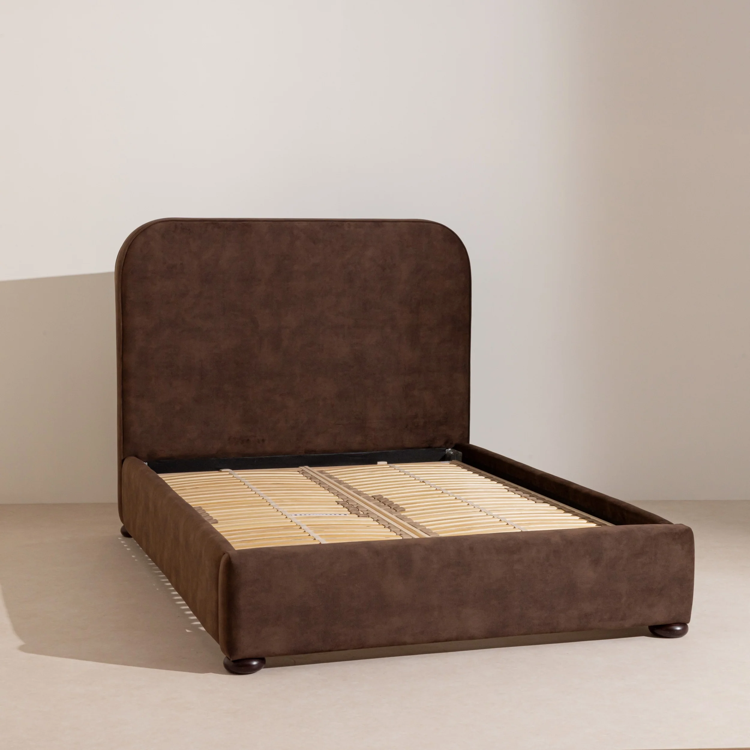 Curve Bed - Chocolate - Image 4