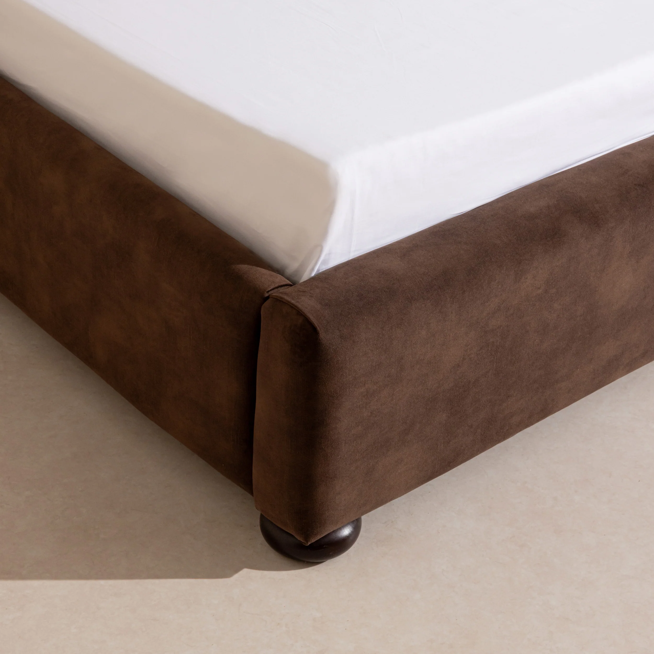 Curve Bed - Chocolate - Image 6