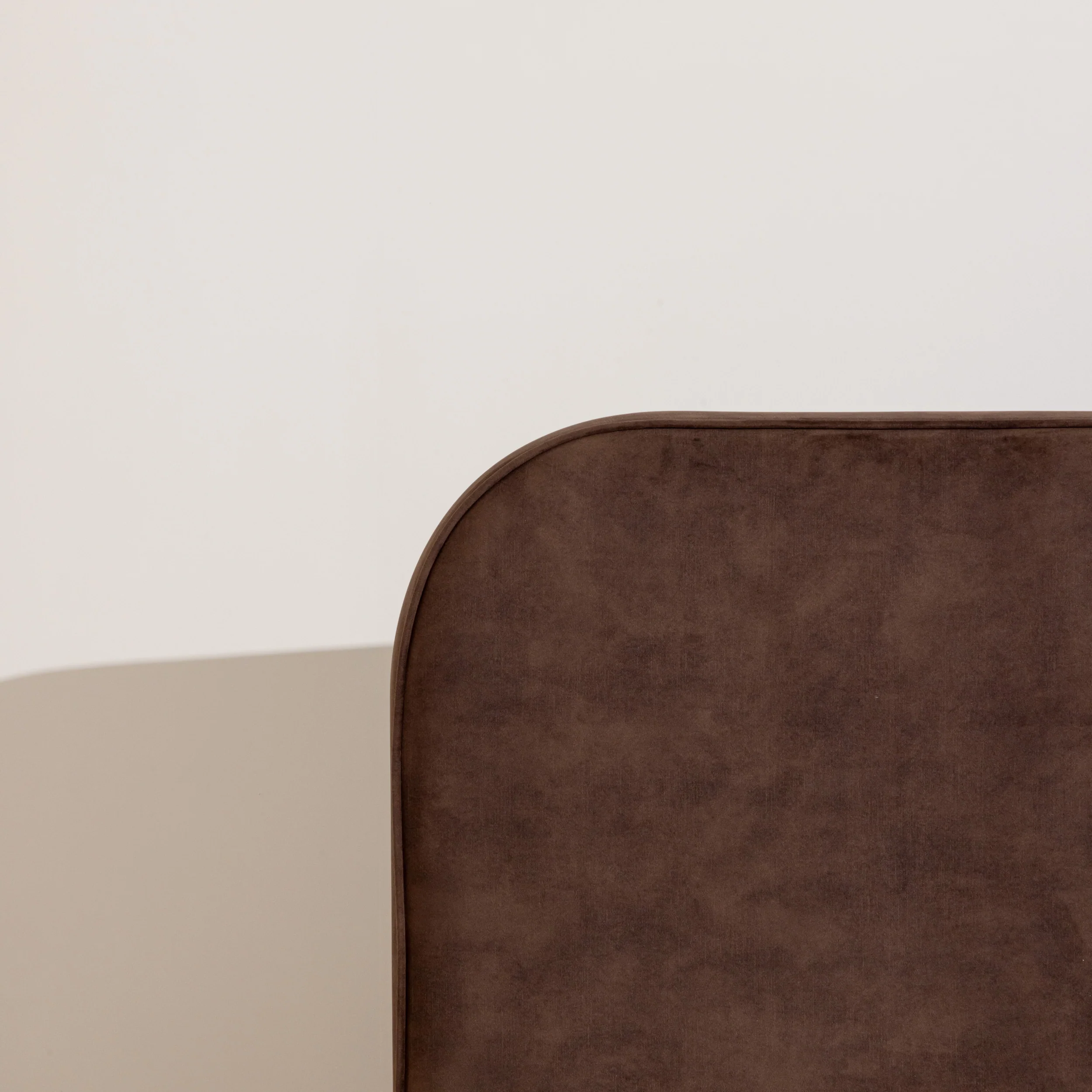 Curve Bed - Chocolate - Image 8