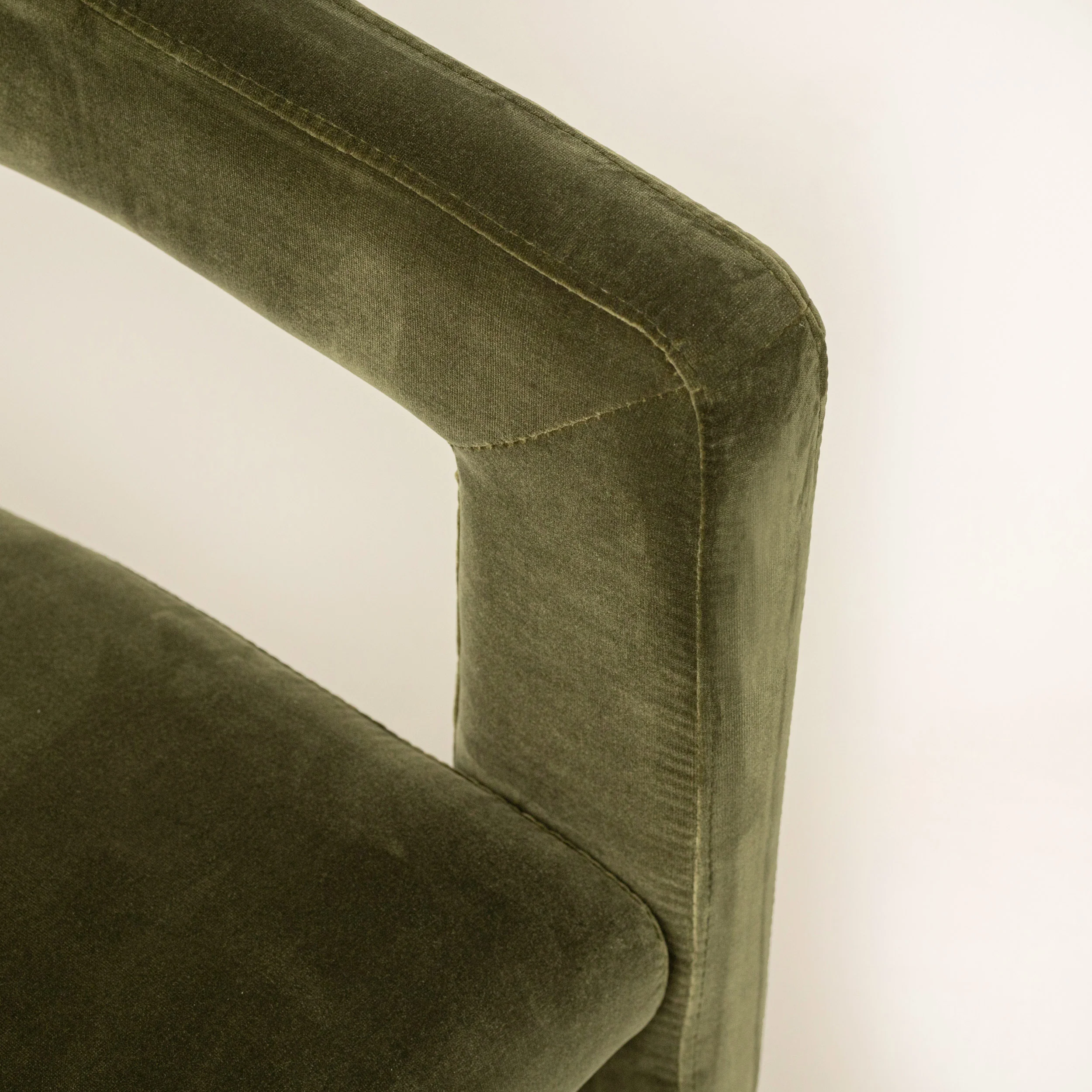 Curved Armchair - Khaki - Image 5