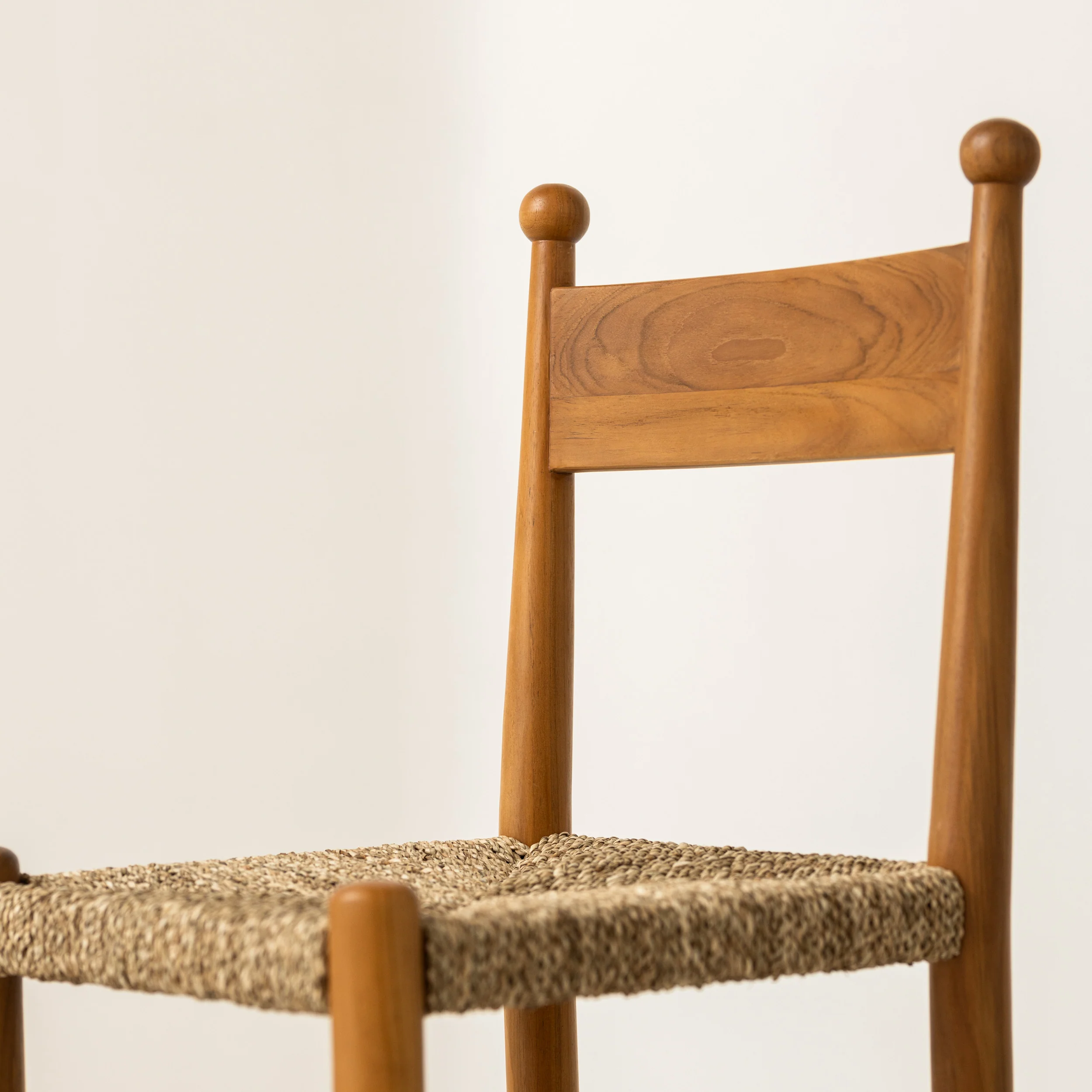 Finials Bar Stool with Rope Seat - Image 5
