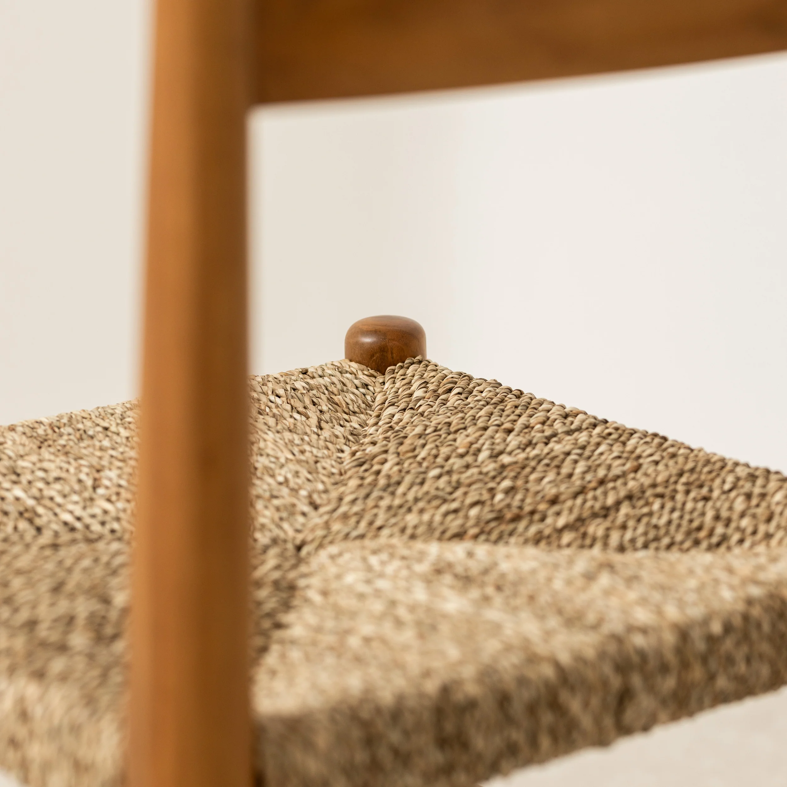 Finials Dining Chair with Rope Seat - Image 7