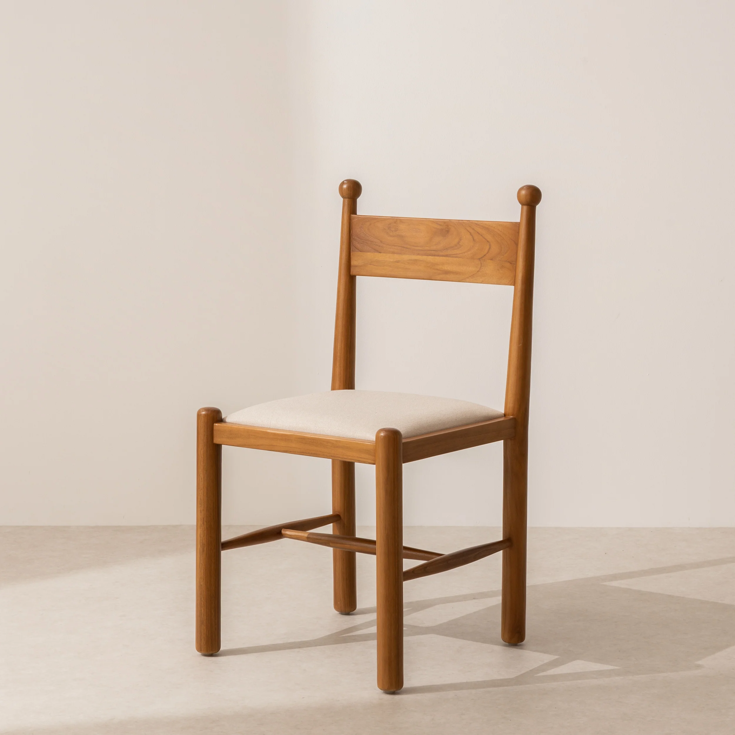Finials Dining Chair with Upholstered Seat - Image 3