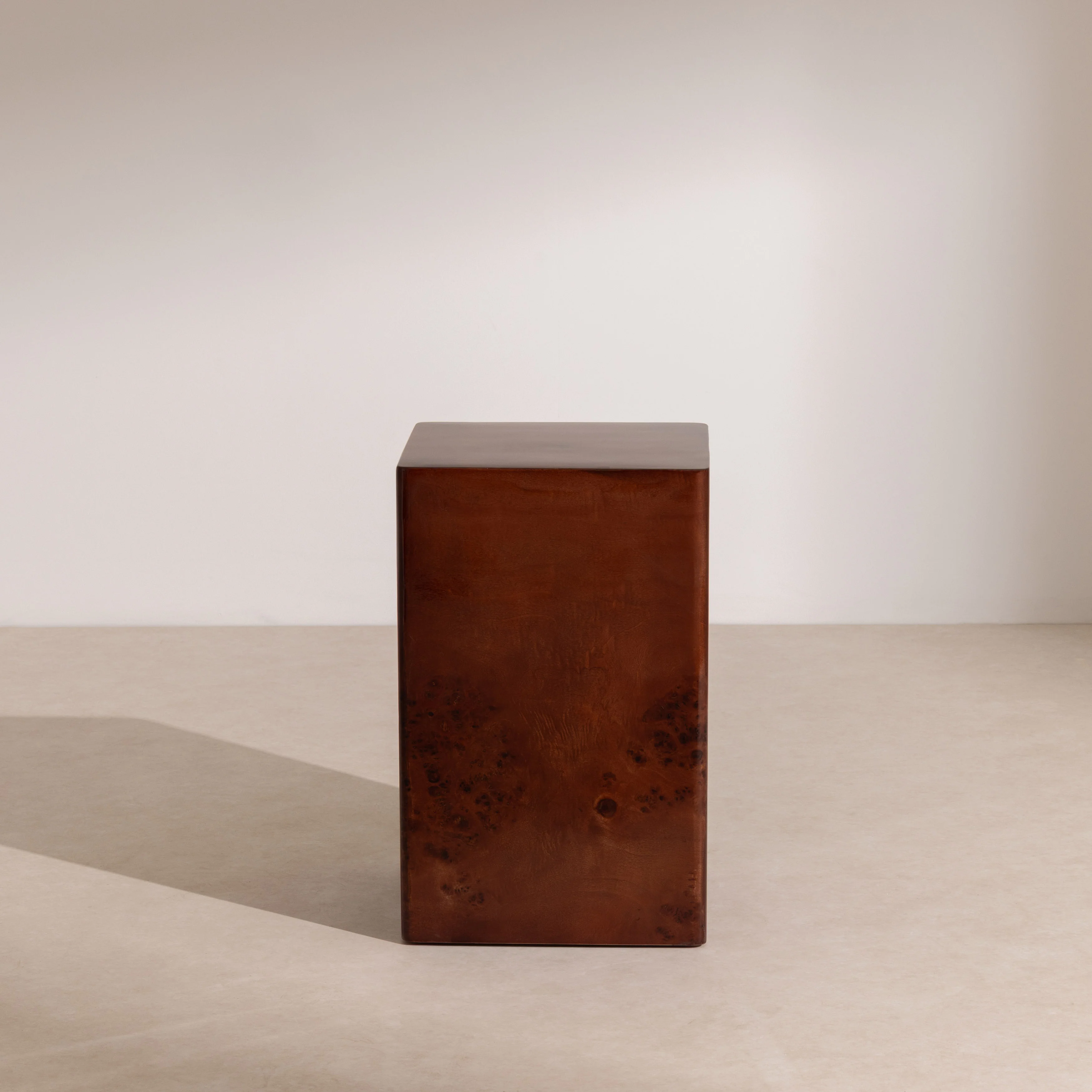 Mahogany Burl Plinth Table - Image 3