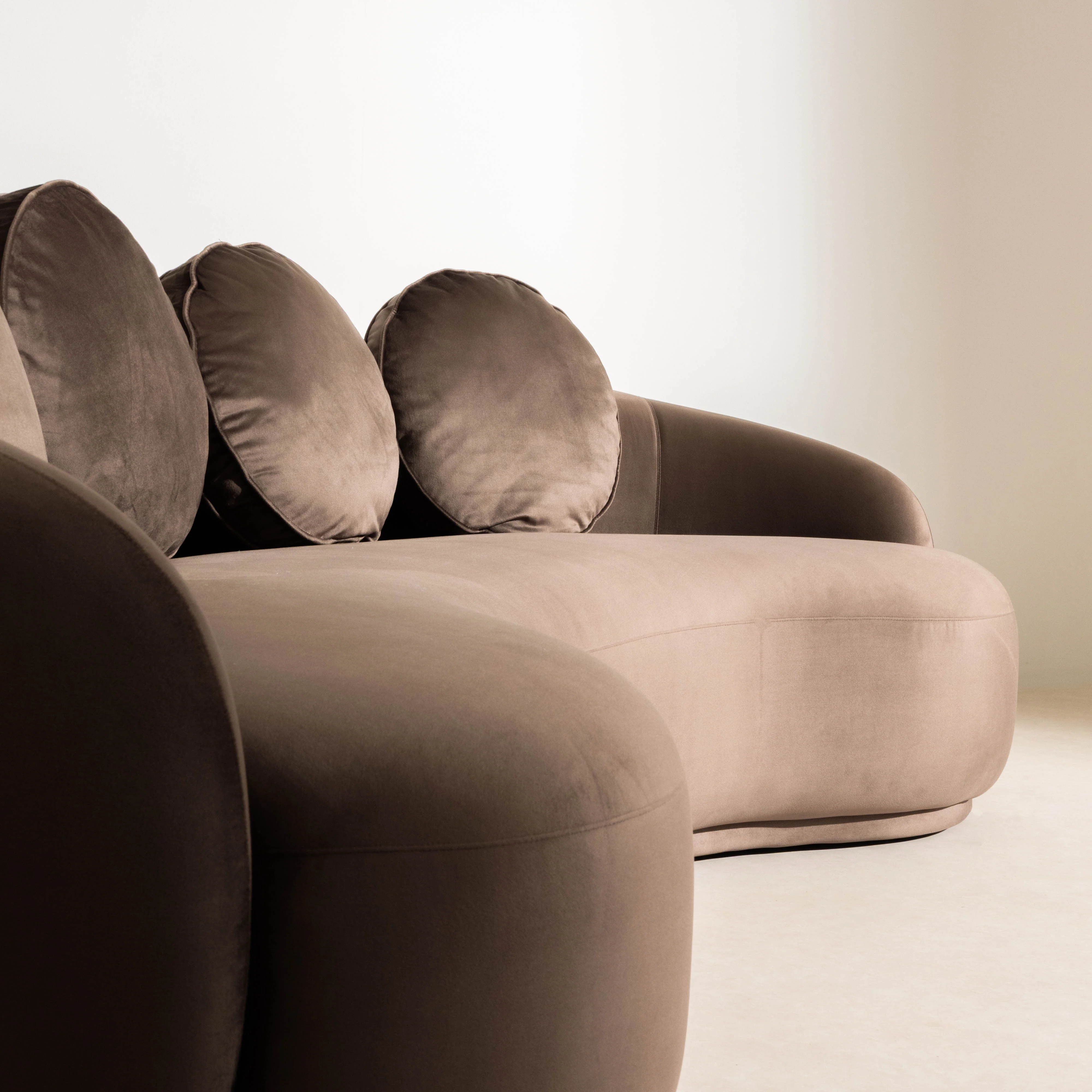 No.17 The Atelier Curved Sofa - Image 9