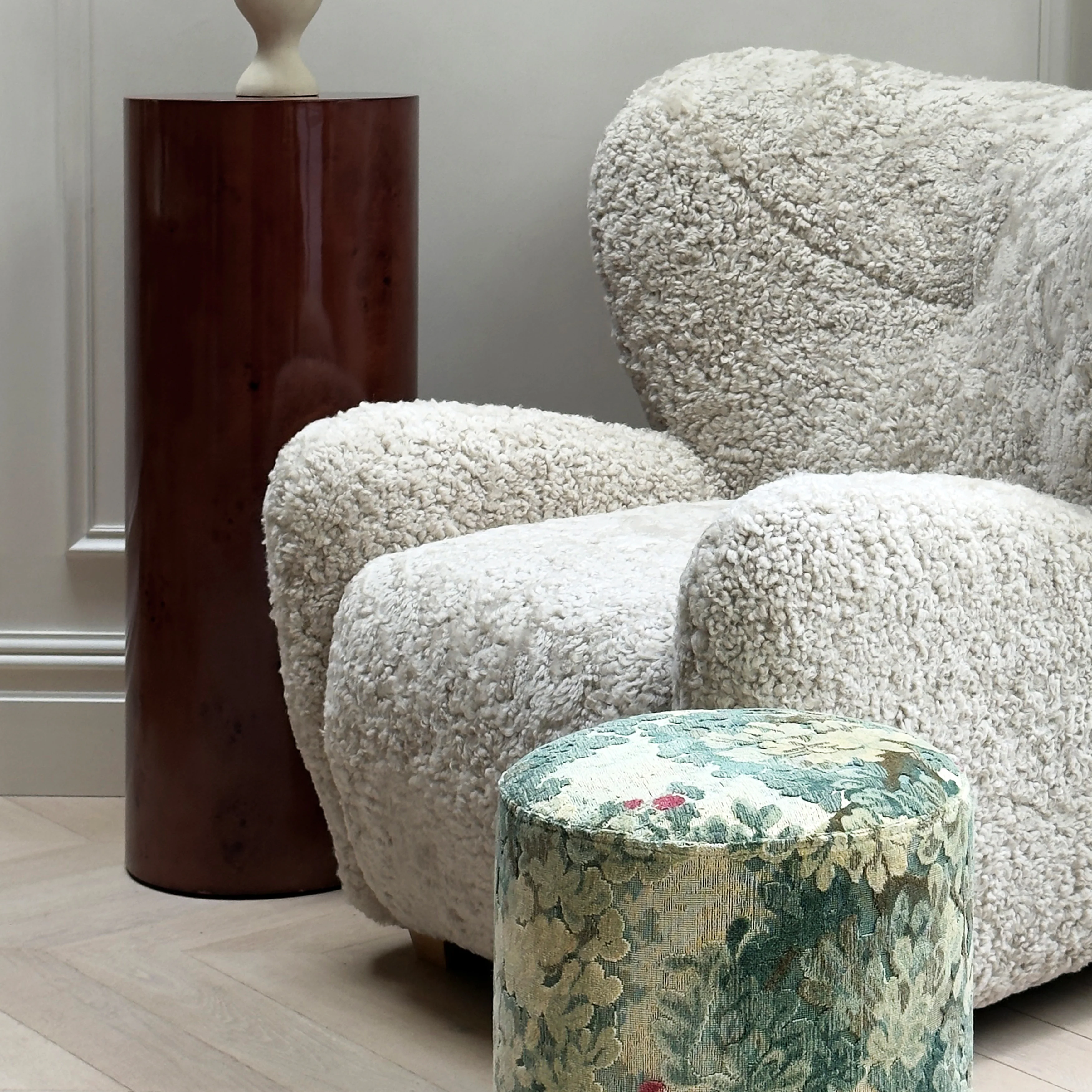 No.17 The Solace Sheepskin Lounge Chair - Image 2