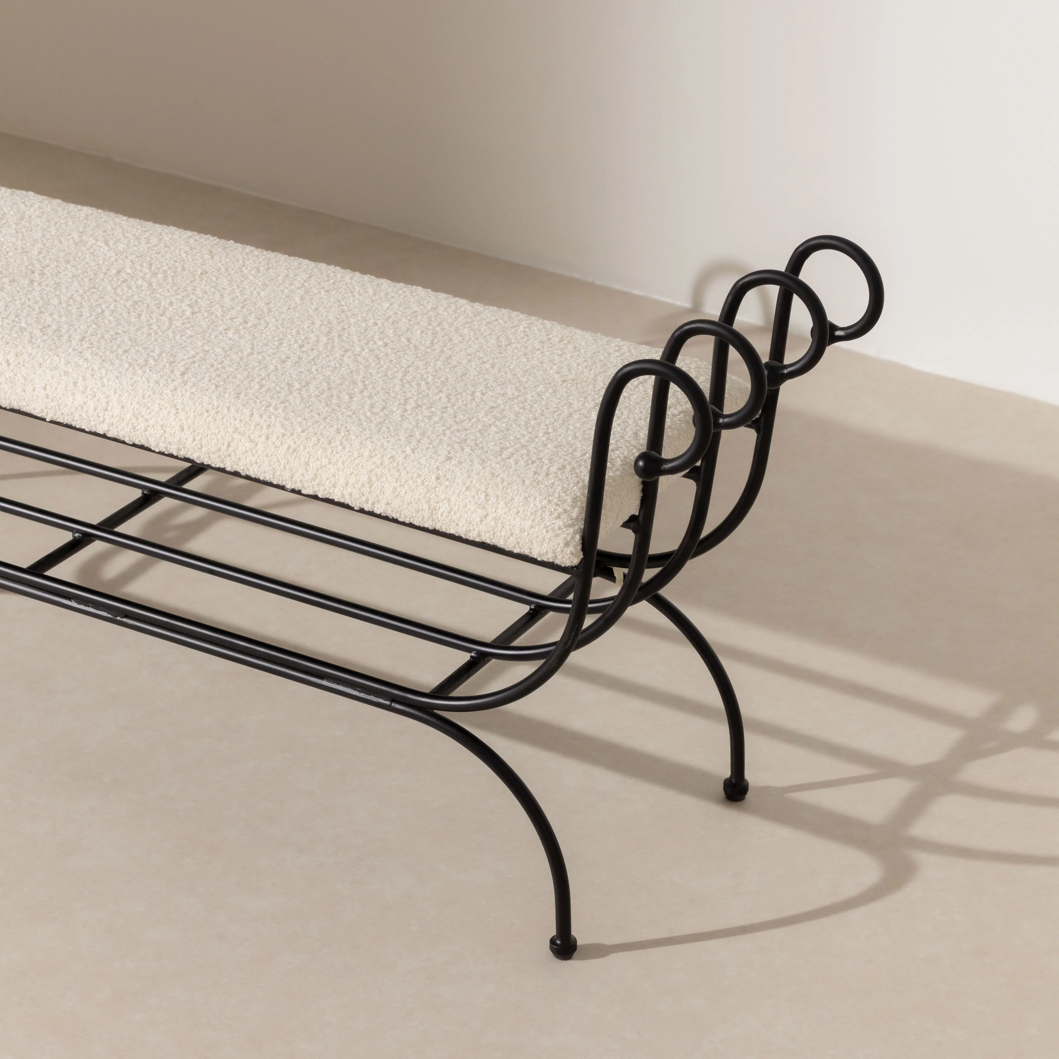No.17 The Elysée Curls Bench - Image 6