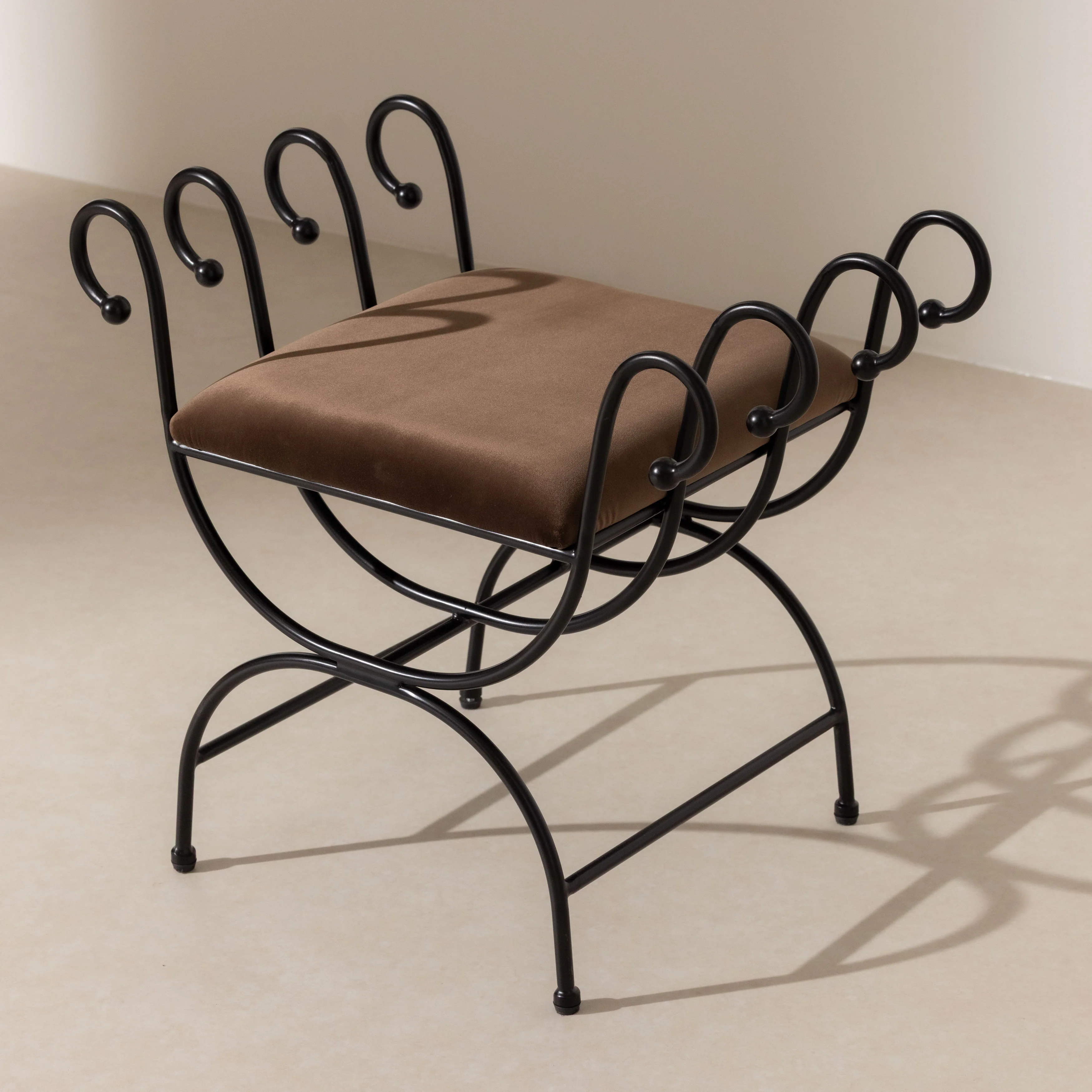 No.17 The Elysée Curls Stool - Image 6