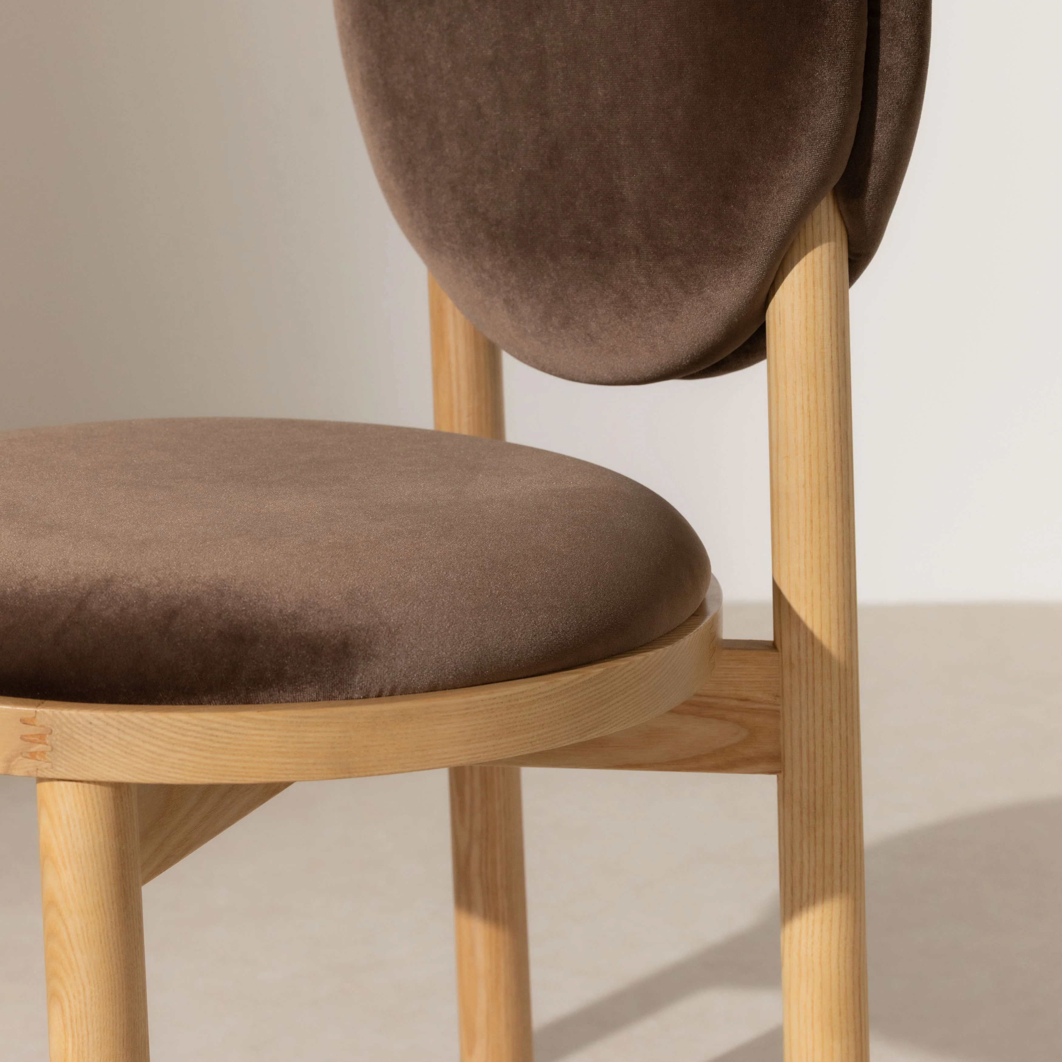 No.17 The Muse Circle Dining Chair - Image 12