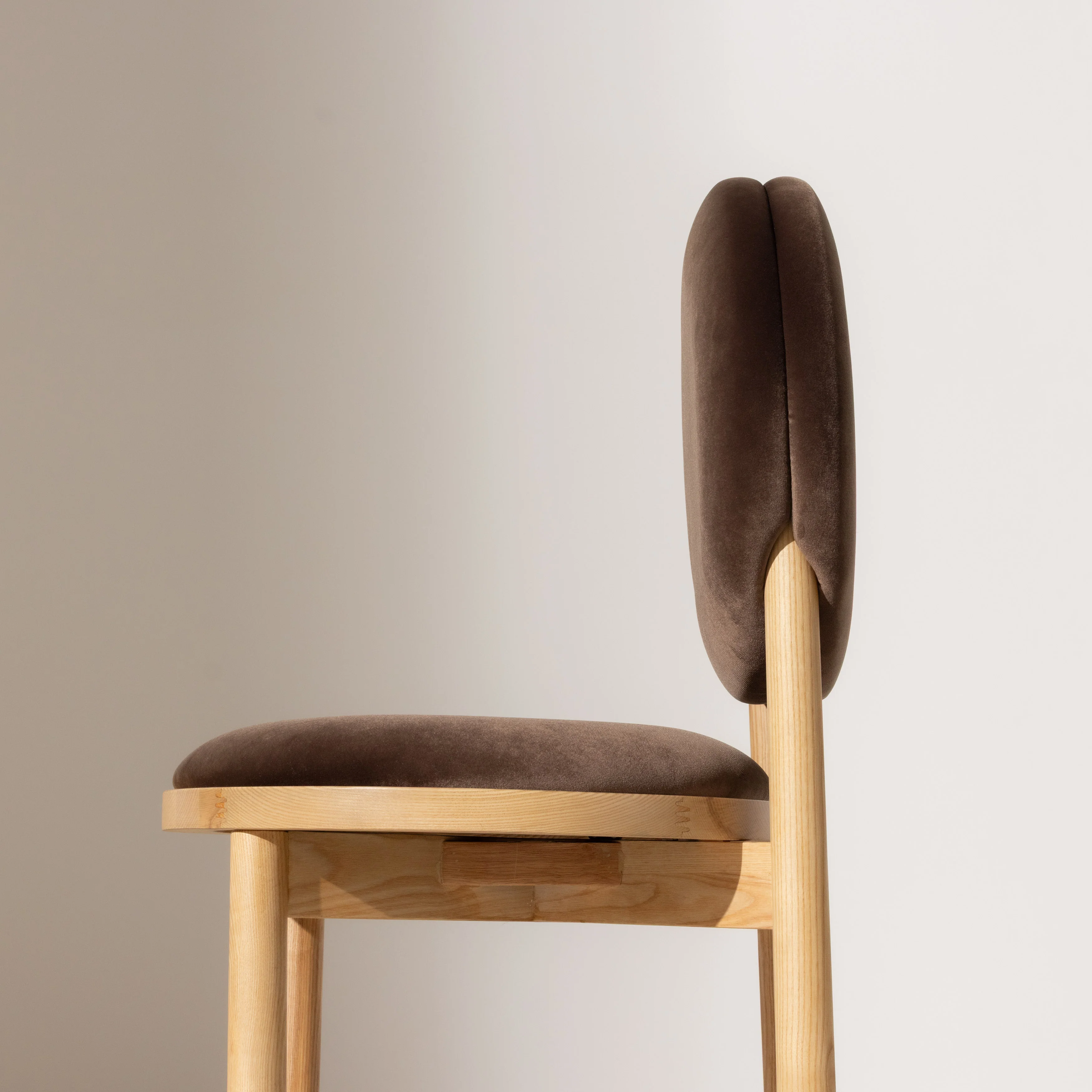 No.17 The Muse Circle Dining Chair - Image 13