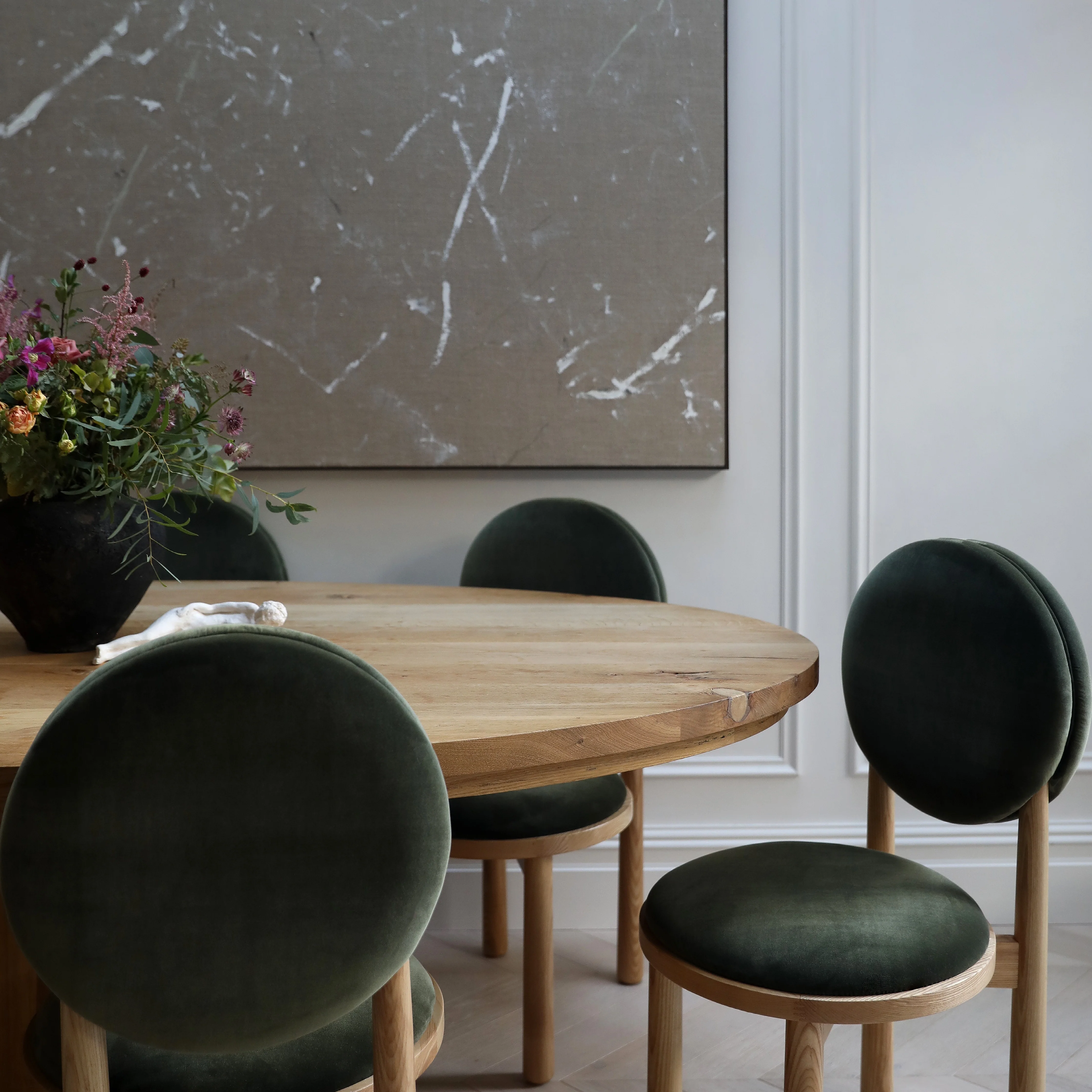 No.17 The Muse Circle Dining Chair - Image 2