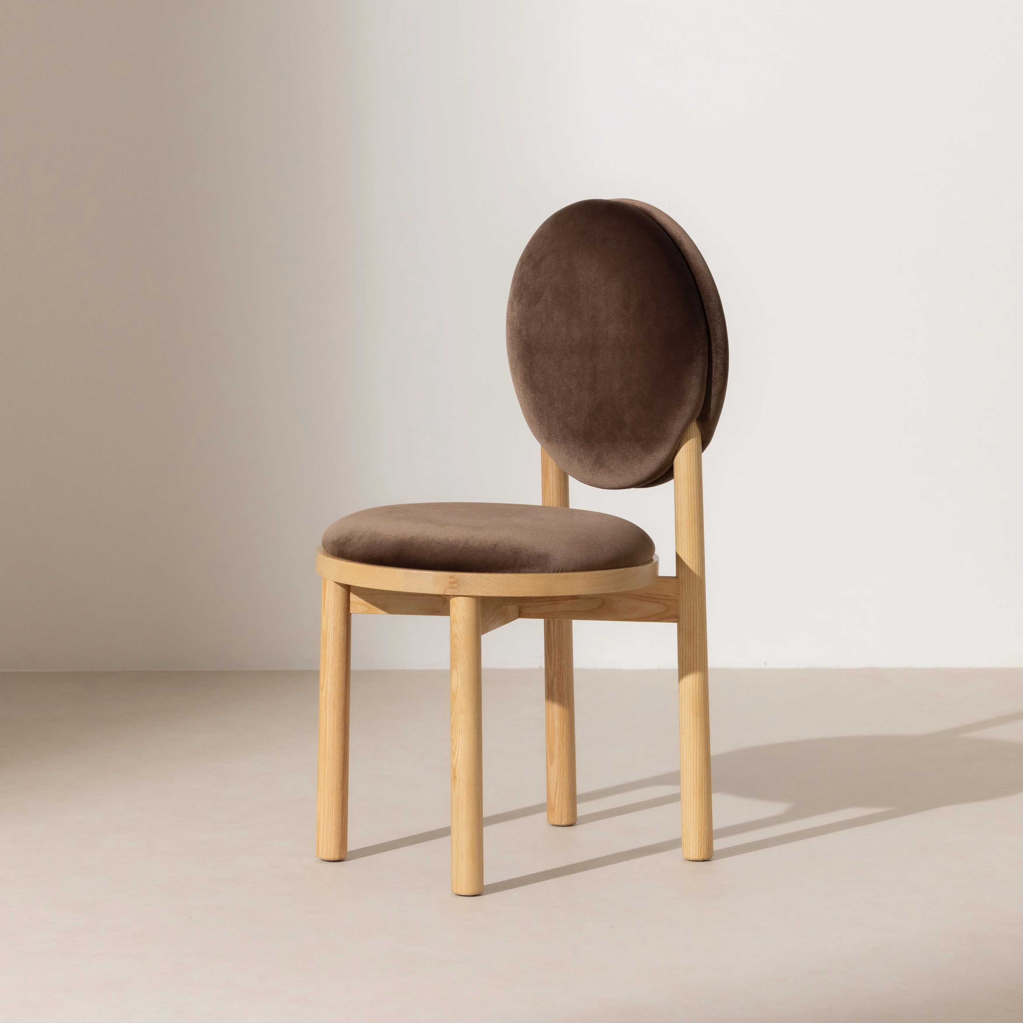 No.17 The Muse Circle Dining Chair - Image 3