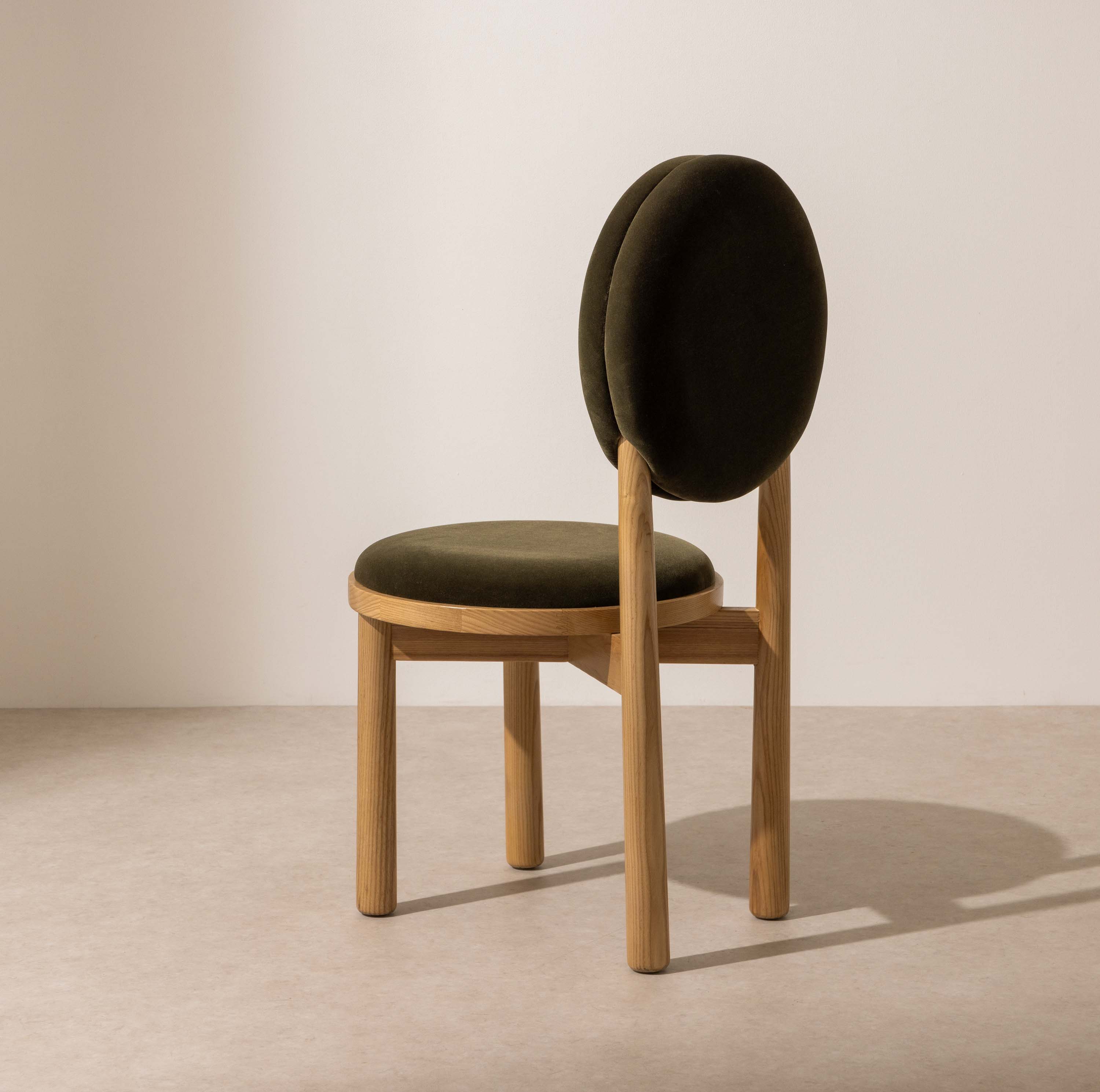 No.17 The Muse Circle Dining Chair - Image 4