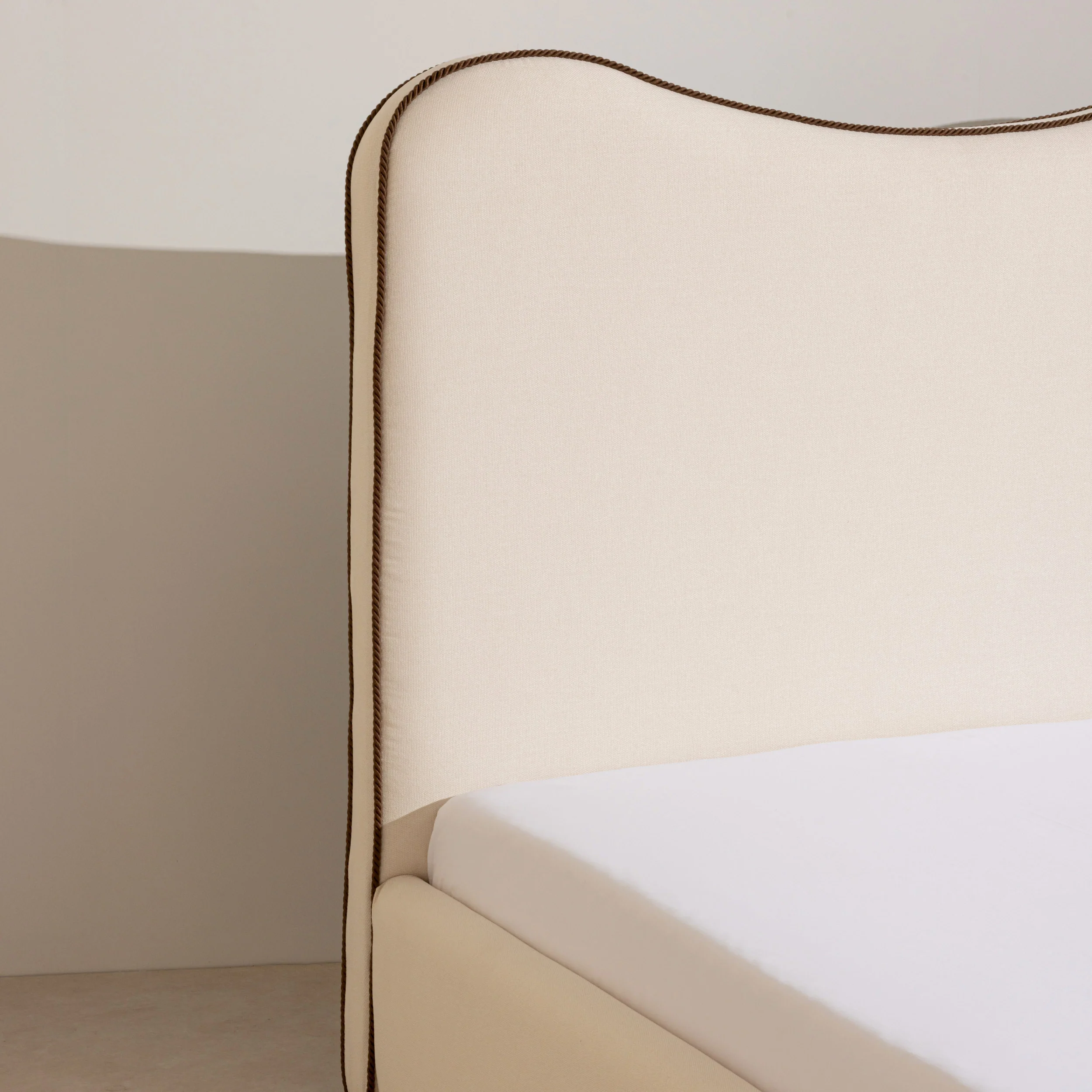 Wave Bed - Ivory - Image 10