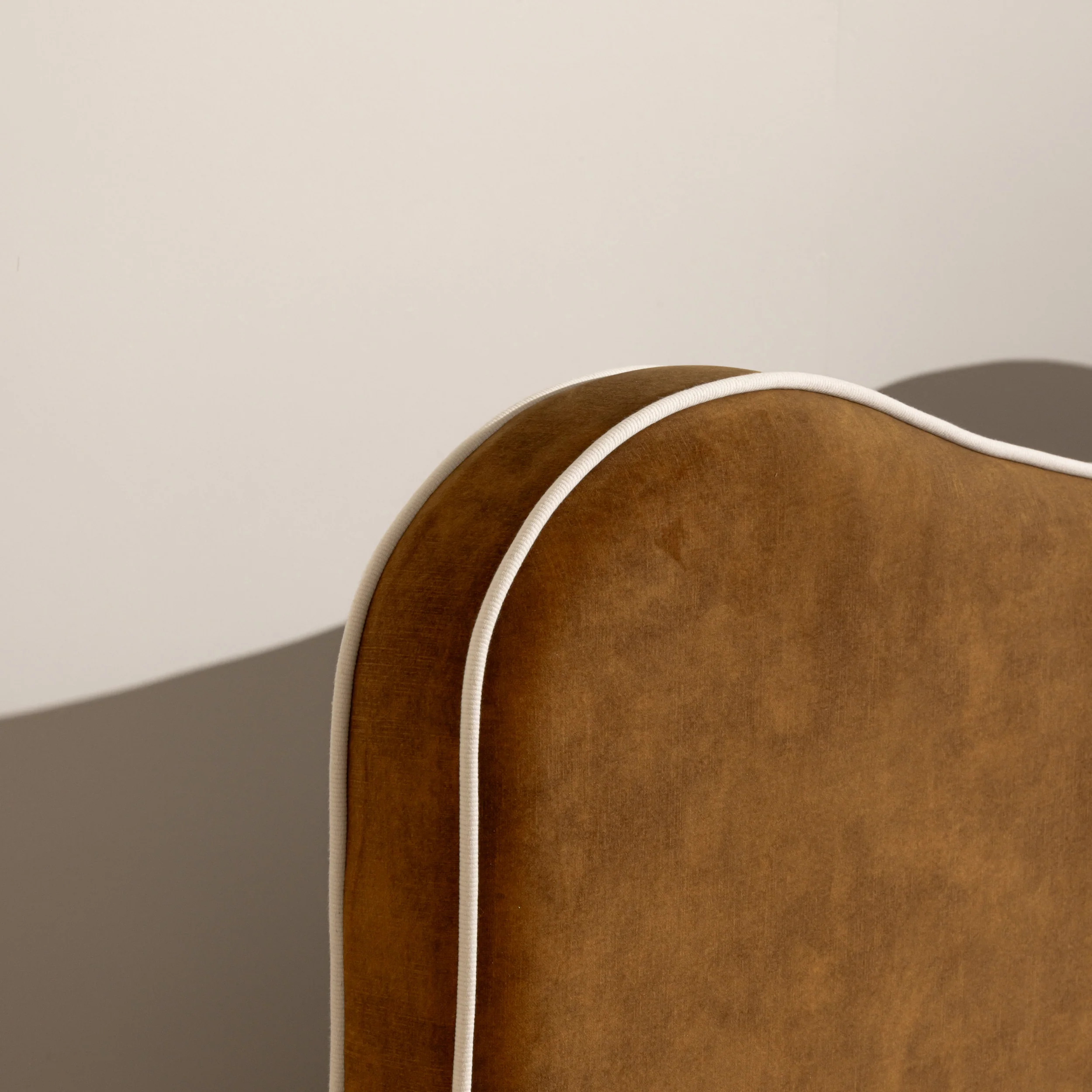 Wave Bed - Ochre - Image 3