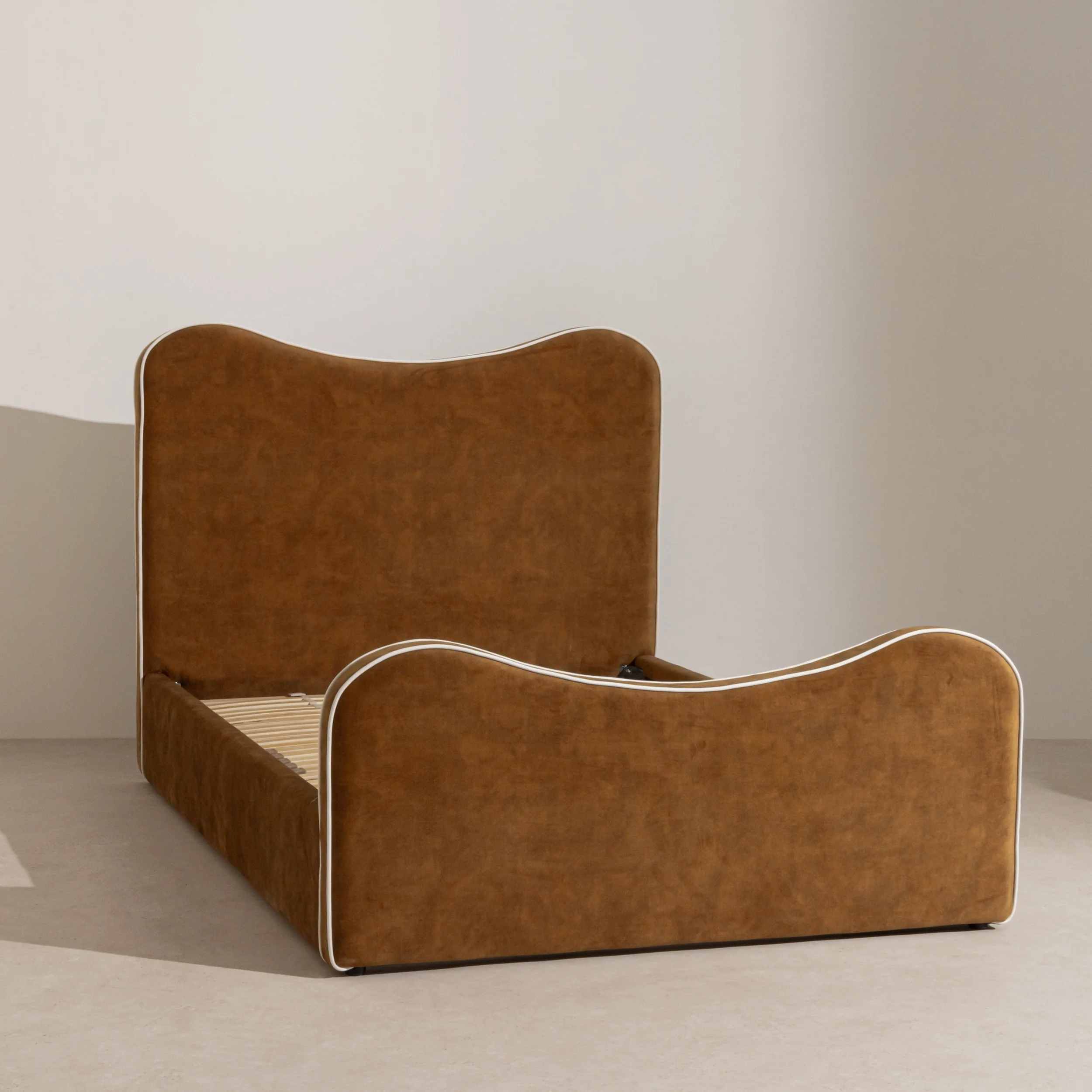 Wave Bed - Ochre - Image 4