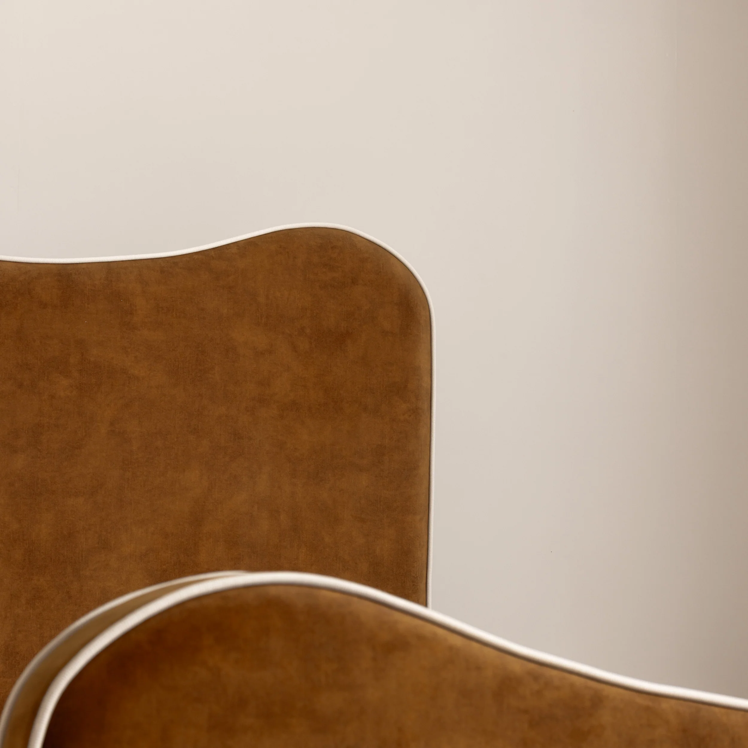 Wave Bed - Ochre - Image 9